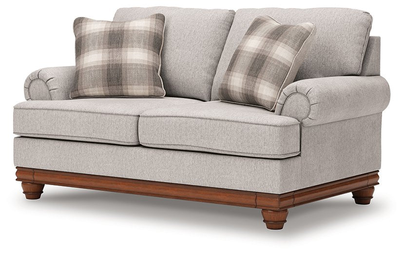 Clearbrooke Loveseat